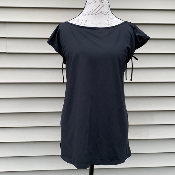 Gap Body Fit Ruched Back Black Top - Picture 1 of 11